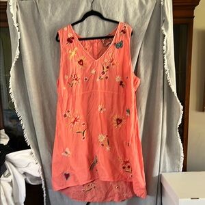 Johnny Was Coral Embroidered Tunic 100% linen